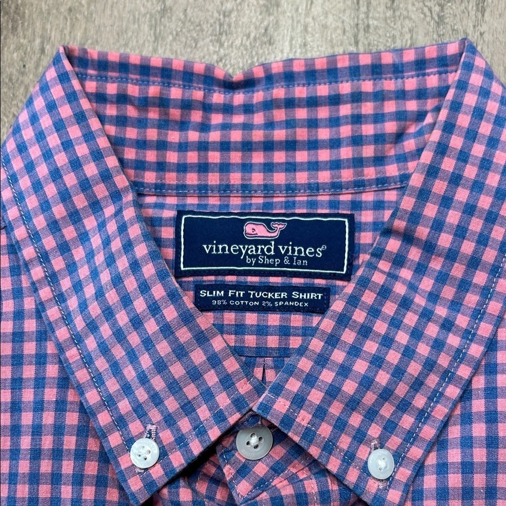 Vineyard Vines Men's Pink and Blue Plaid Shirt - Picture 2 of 5